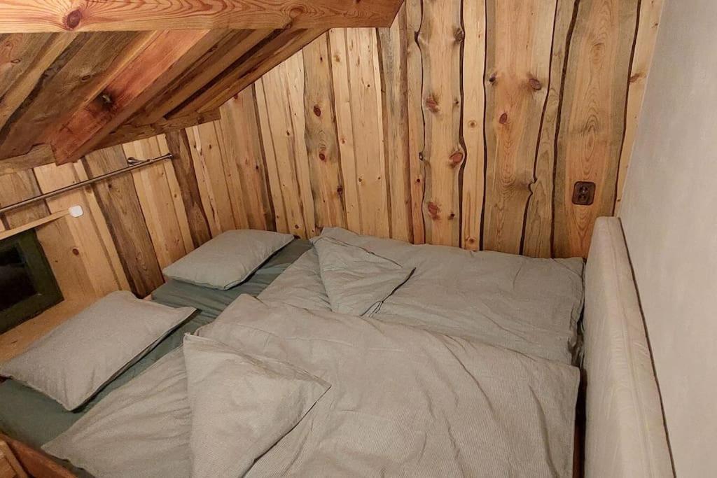 CHALET BORŮVKA - biofarma na samotě v lesích Benesov (Blansko) Exterior foto